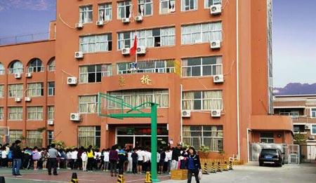 廈門康橋外國語<a href=http://chayishenghuo.com/xiaoxue/ target=_blank class=infotextkey>小學</a>怎么樣？廈門康橋外國語小學<a href=http://chayishenghuo.com/chuzhong/ target=_blank class=infotextkey>初中</a>派位哪些學校？